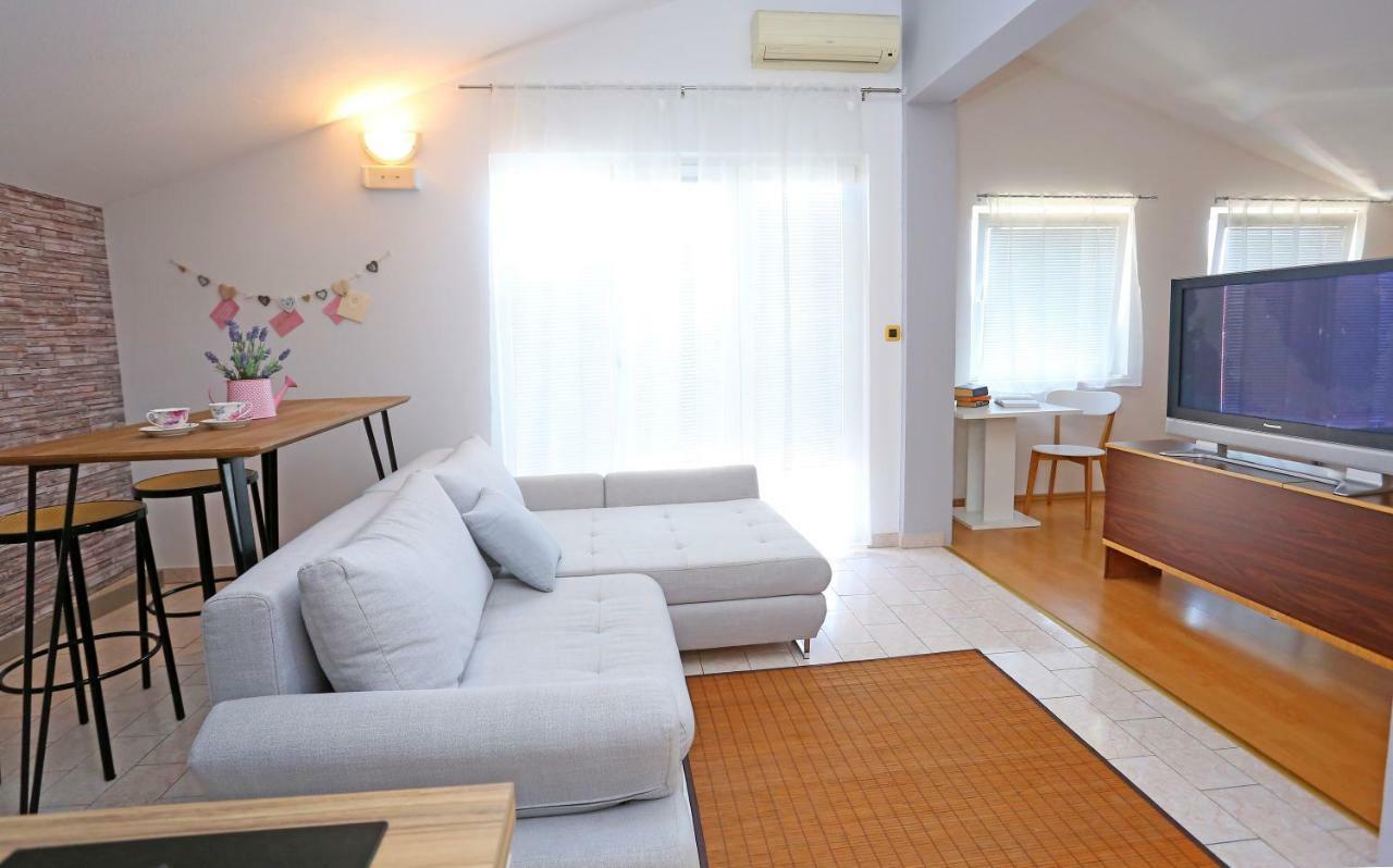Studio Apartment Grey Спліт Екстер'єр фото